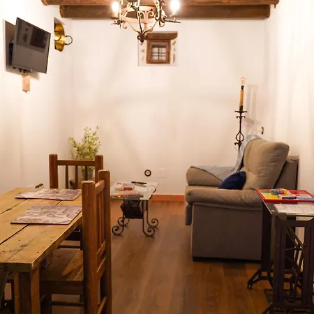 La Casa De La Tía Antonia Arenas de San Pedro